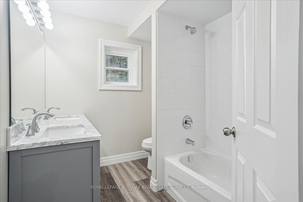 Photo 13 of 38 Viewpoint Avenue, Hamilton, Eastmount — HOMEH