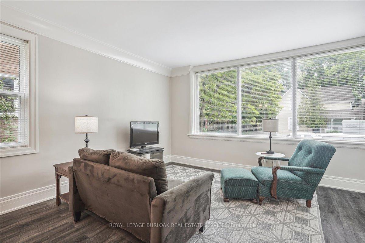 Photo 21 of 38 Viewpoint Avenue, Hamilton, Eastmount — HOMEH