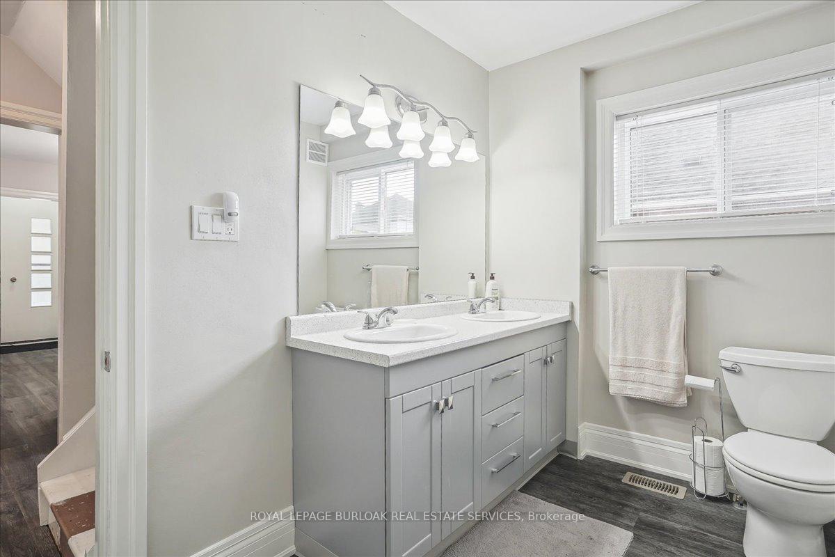 Photo 24 of 38 Viewpoint Avenue, Hamilton, Eastmount — HOMEH