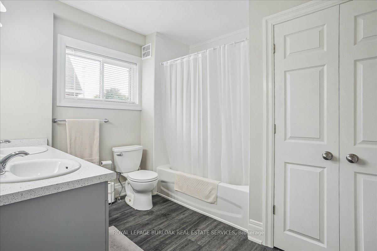 Photo 25 of 38 Viewpoint Avenue, Hamilton, Eastmount — HOMEH