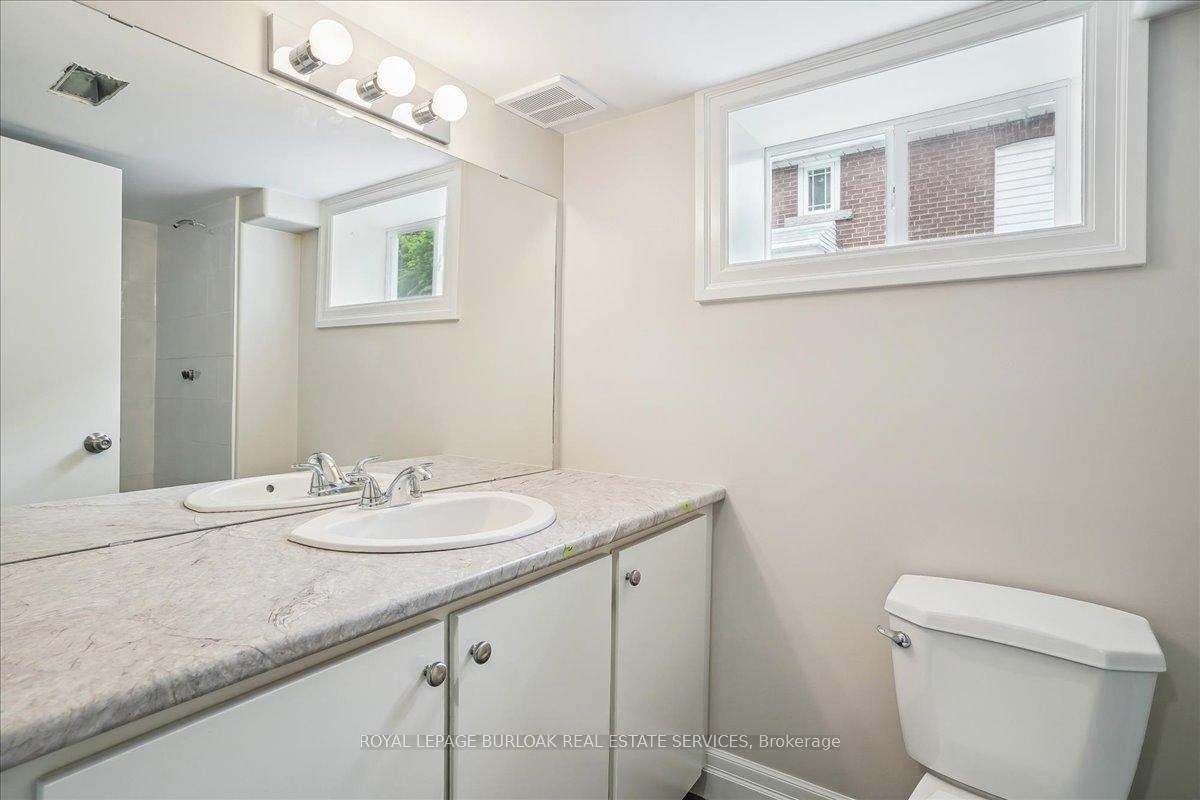 Photo 29 of 38 Viewpoint Avenue, Hamilton, Eastmount — HOMEH