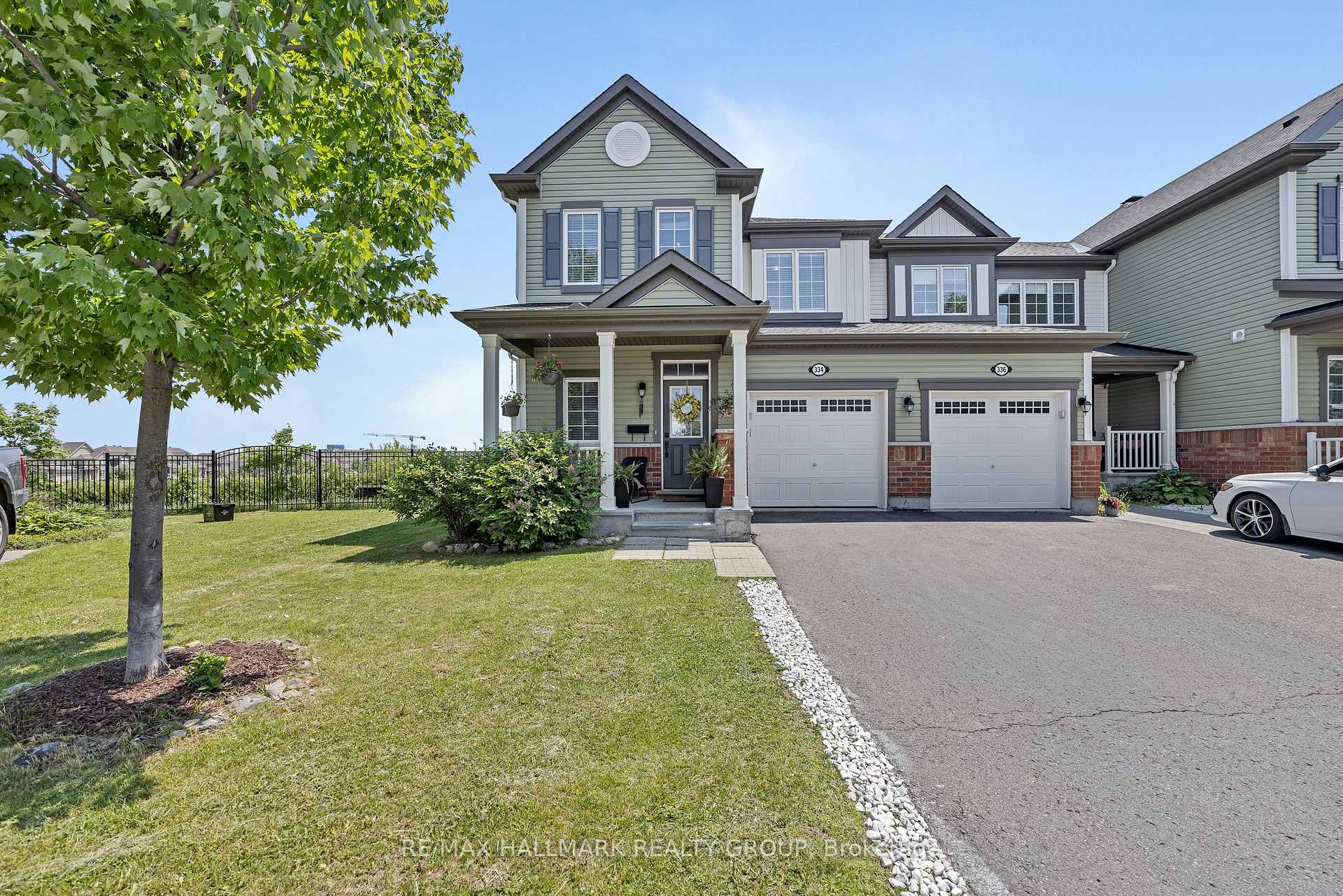 Front of 334 Astelia Crescent
