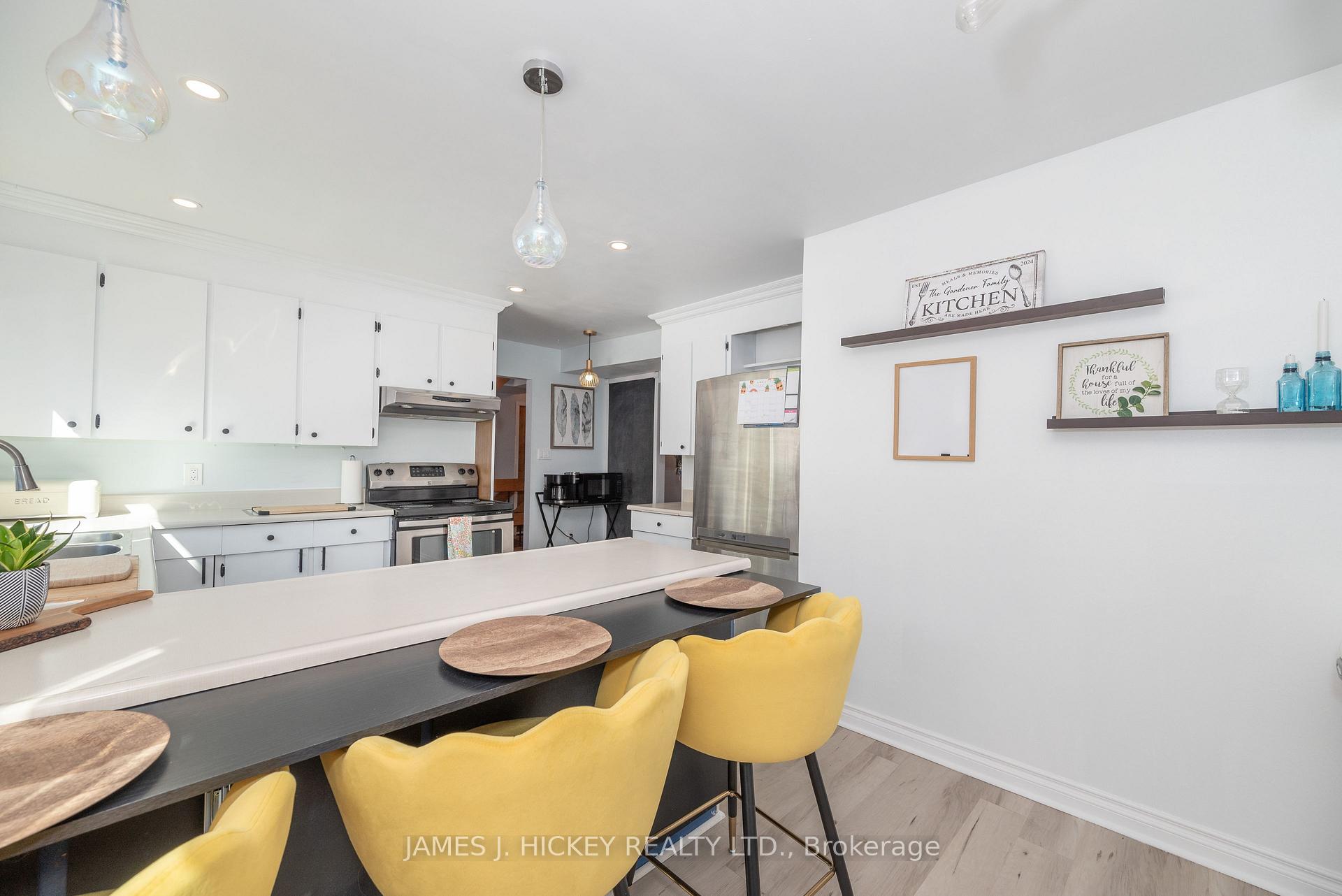 Photo 6 of 243 Thomas Street, Deep River — HOMEH