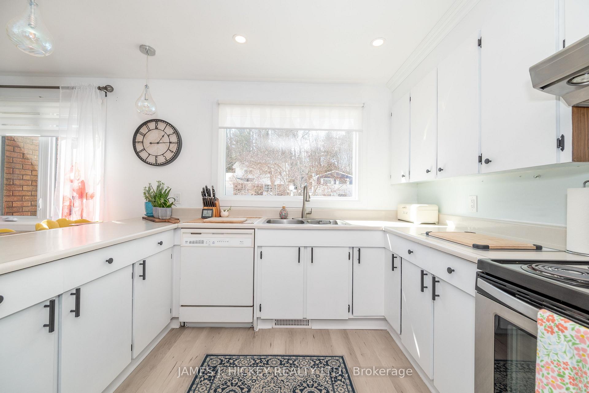 Photo 7 of 243 Thomas Street, Deep River — HOMEH