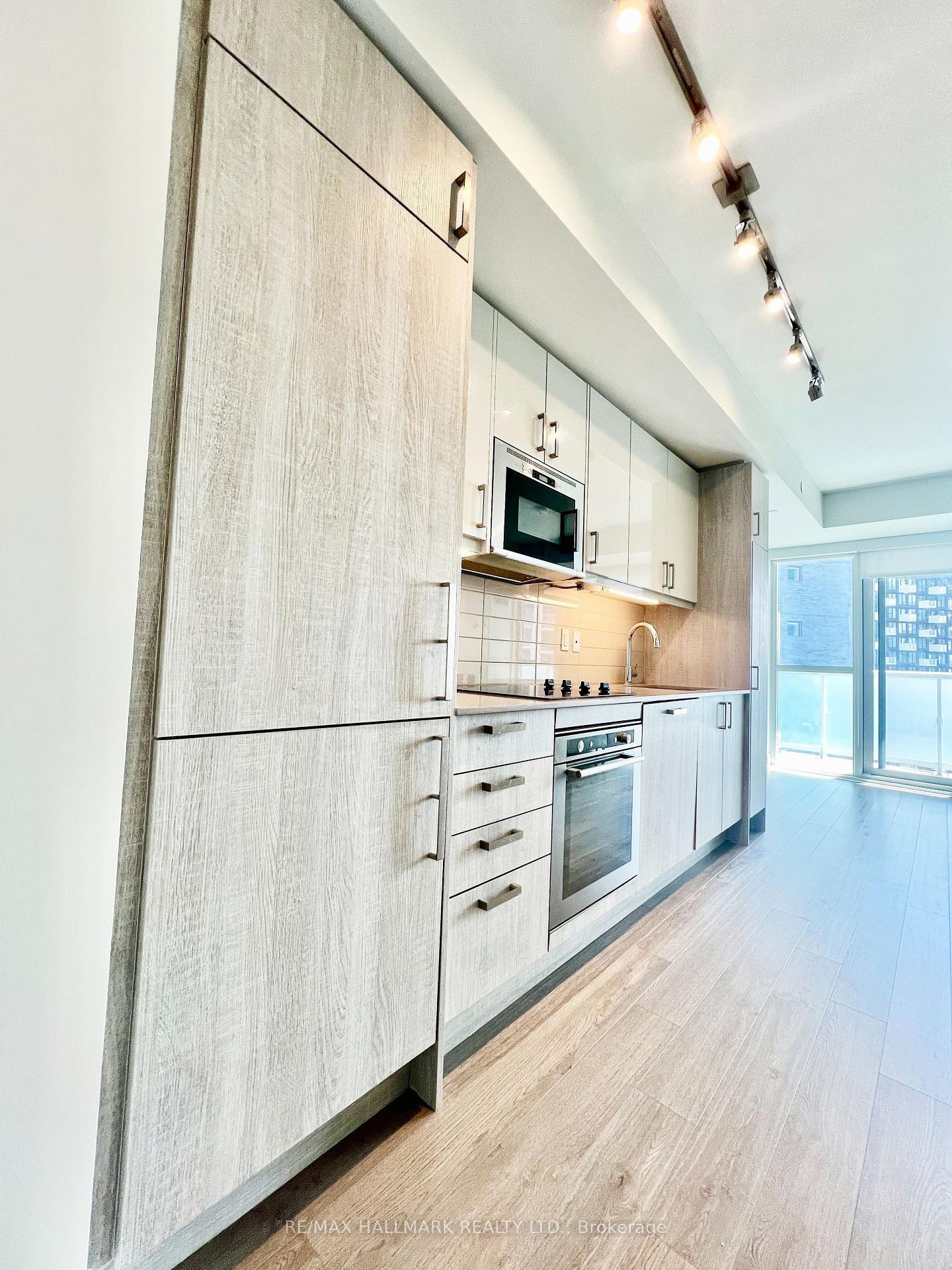 Photo 4 of Unit 2803, 77 Mutual Street, Toronto, Church-Yonge Corridor — HOMEH