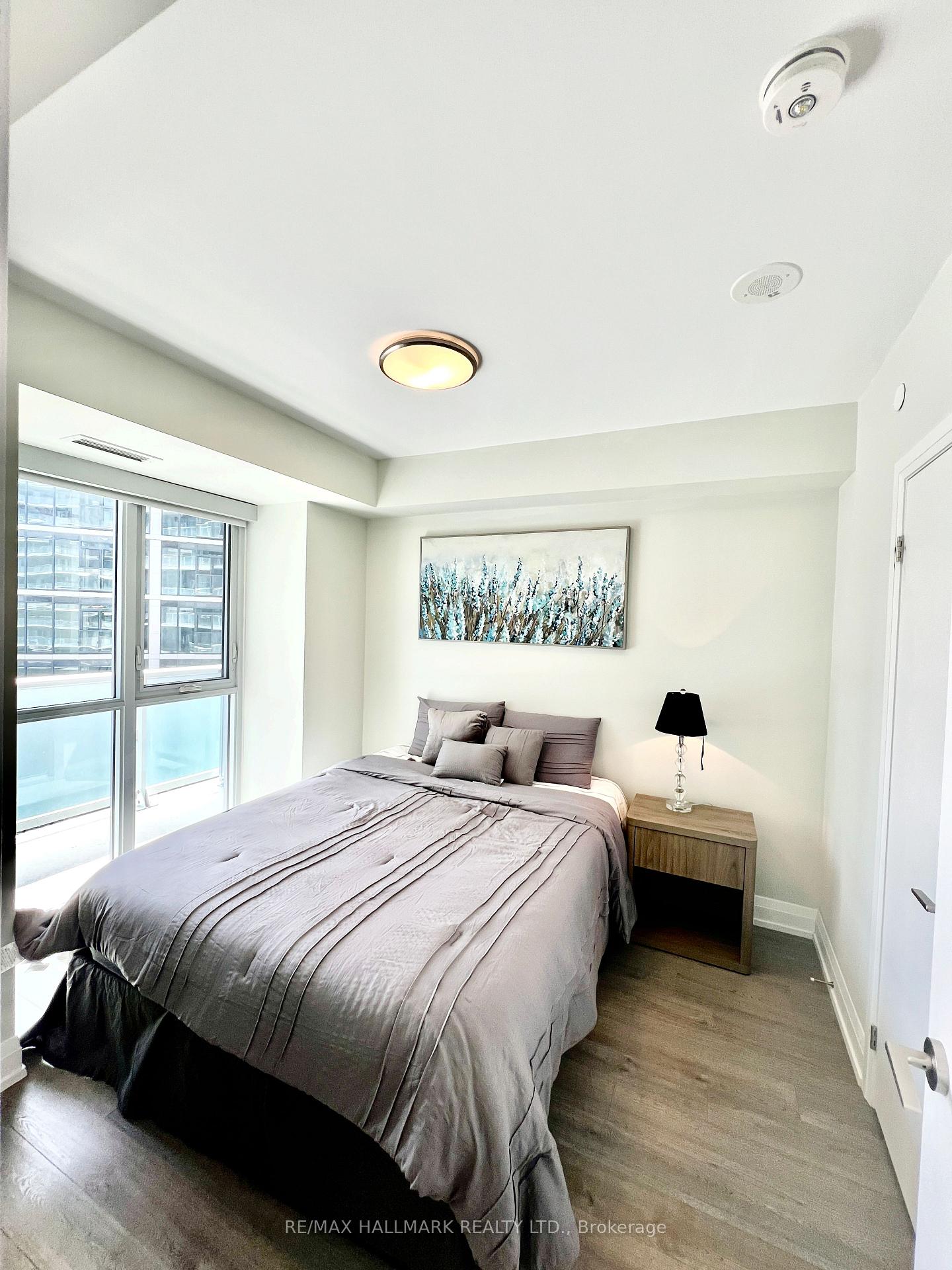 Photo 8 of Unit 2803, 77 Mutual Street, Toronto, Church-Yonge Corridor — HOMEH