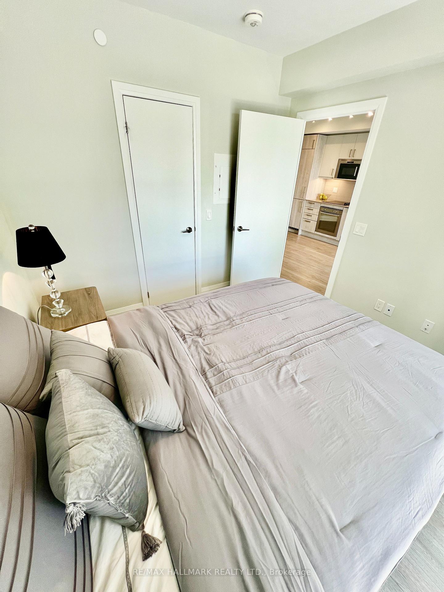 Photo 9 of Unit 2803, 77 Mutual Street, Toronto, Church-Yonge Corridor — HOMEH