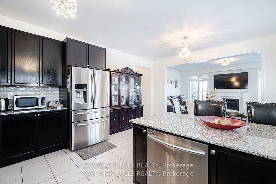 Photo 15 of 92 Veterans Drive, Brampton, Northwest Brampton — HOMEH