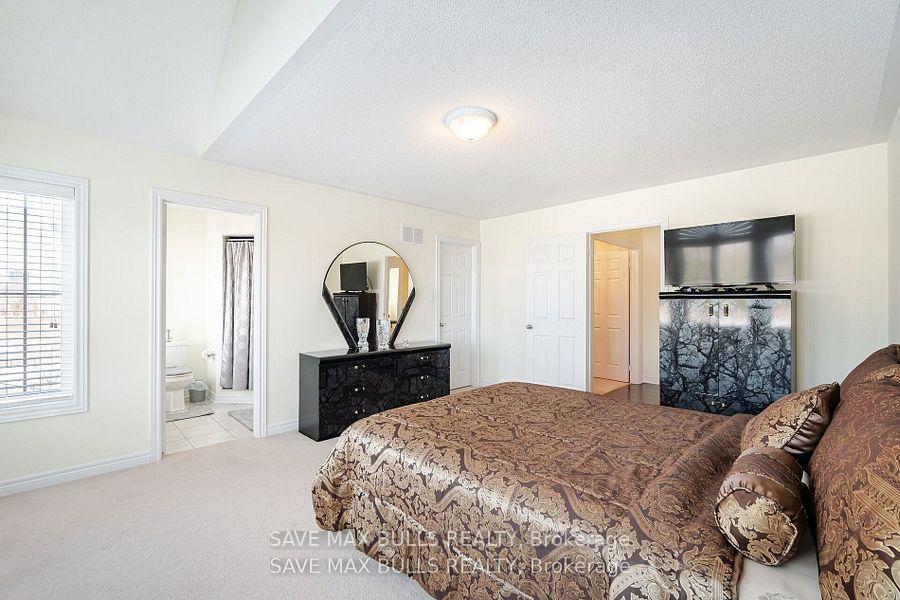 Photo 39 of 92 Veterans Drive, Brampton, Northwest Brampton — HOMEH