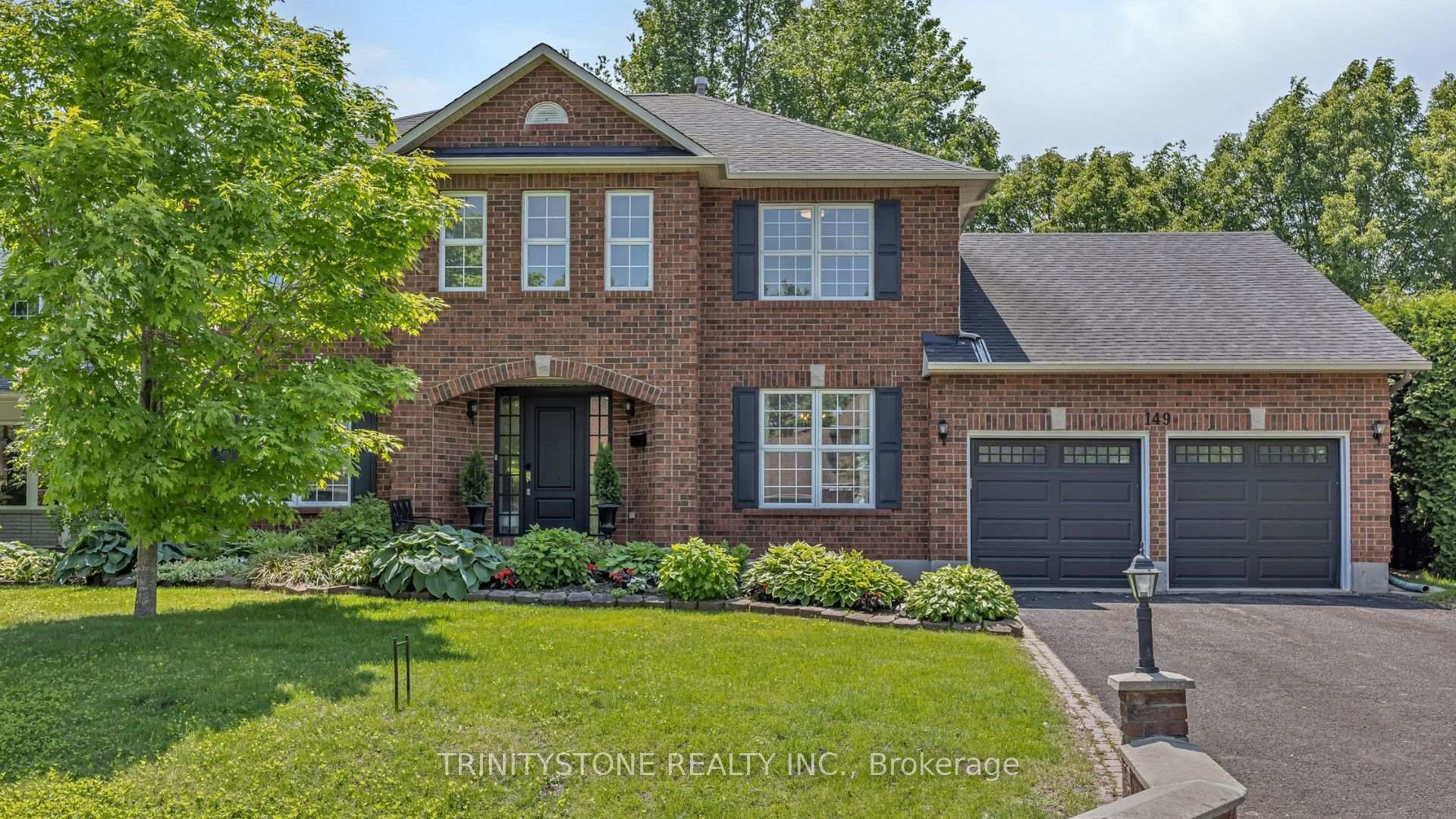 Front of 149 Lanigan Crescent