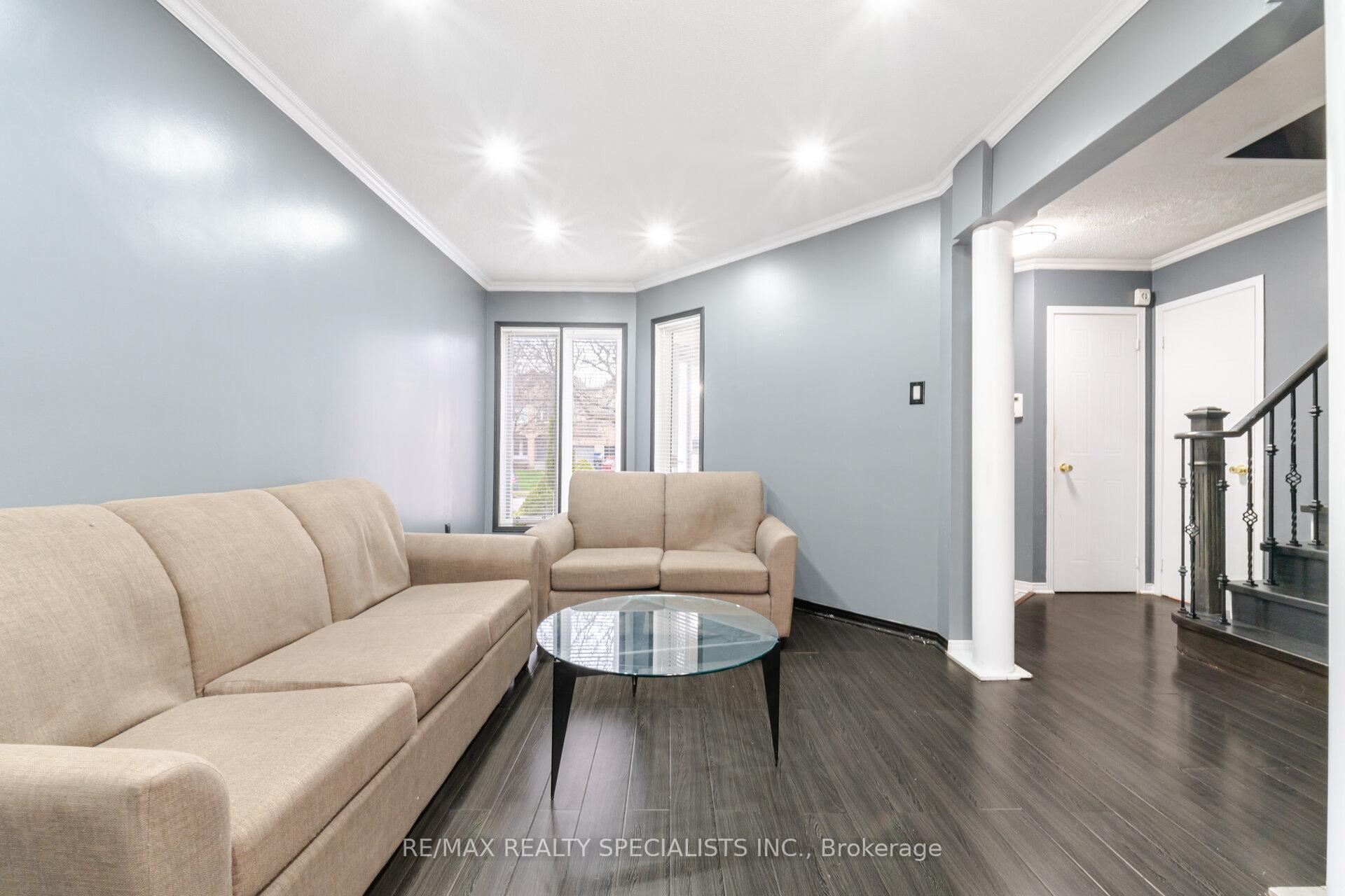 Photo 7 of 71 Cedarwood Crescent, Brampton, Brampton West — HOMEH
