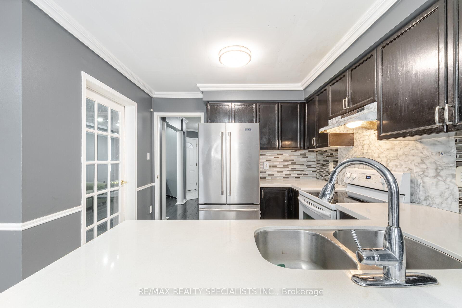 Photo 13 of 71 Cedarwood Crescent, Brampton, Brampton West — HOMEH