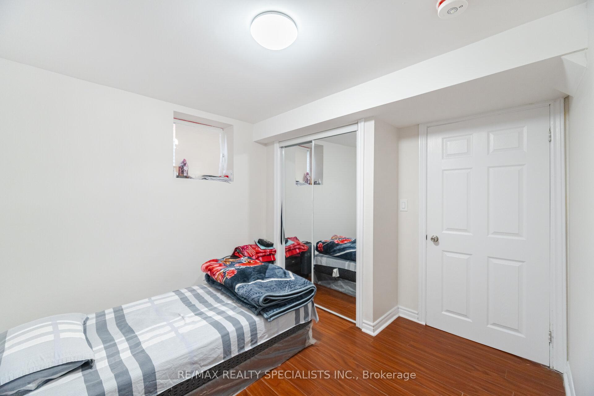 Photo 39 of 71 Cedarwood Crescent, Brampton, Brampton West — HOMEH