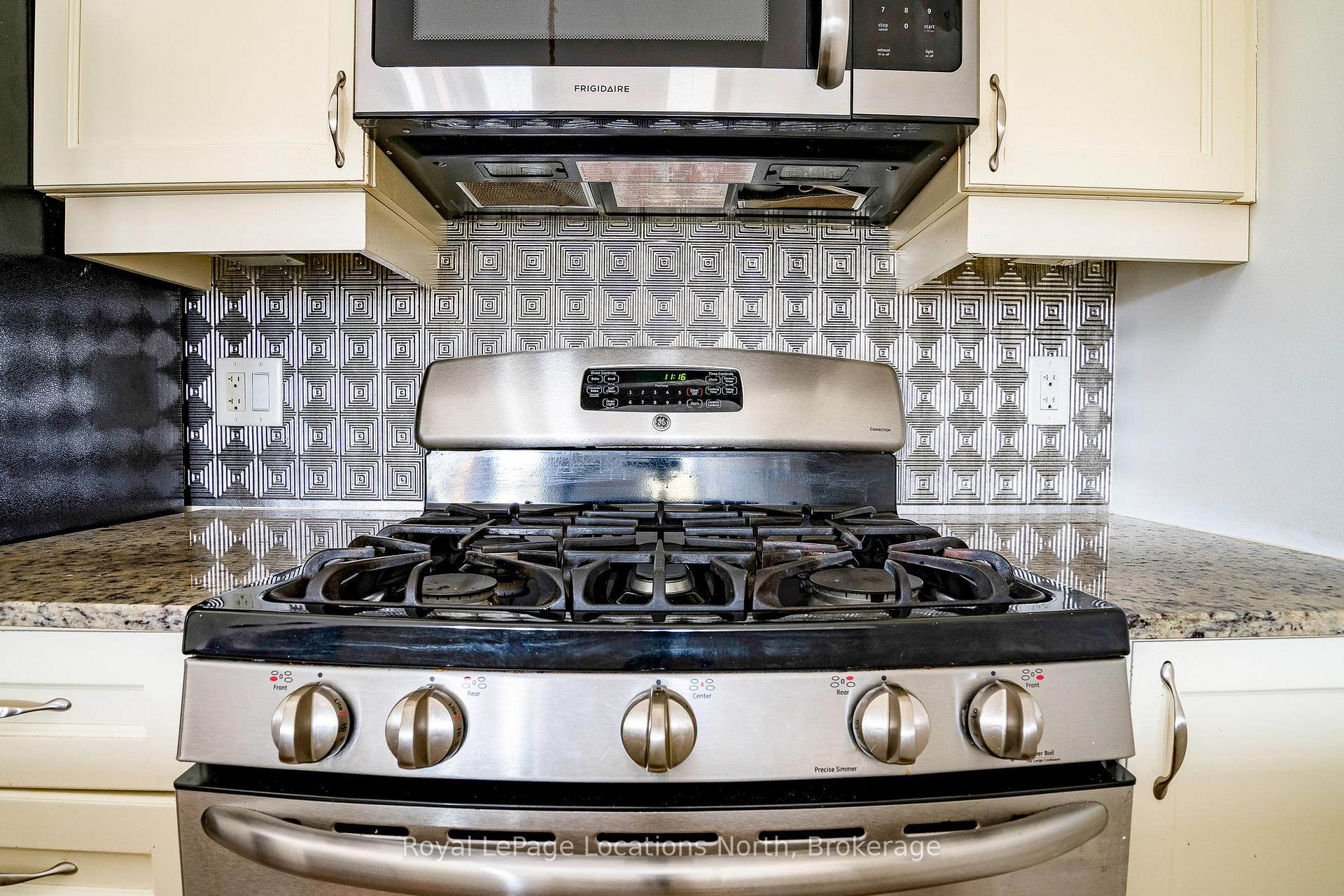 Photo 35 of Unit 307, 3 brandy Lane Drive, Collingwood — HOMEH