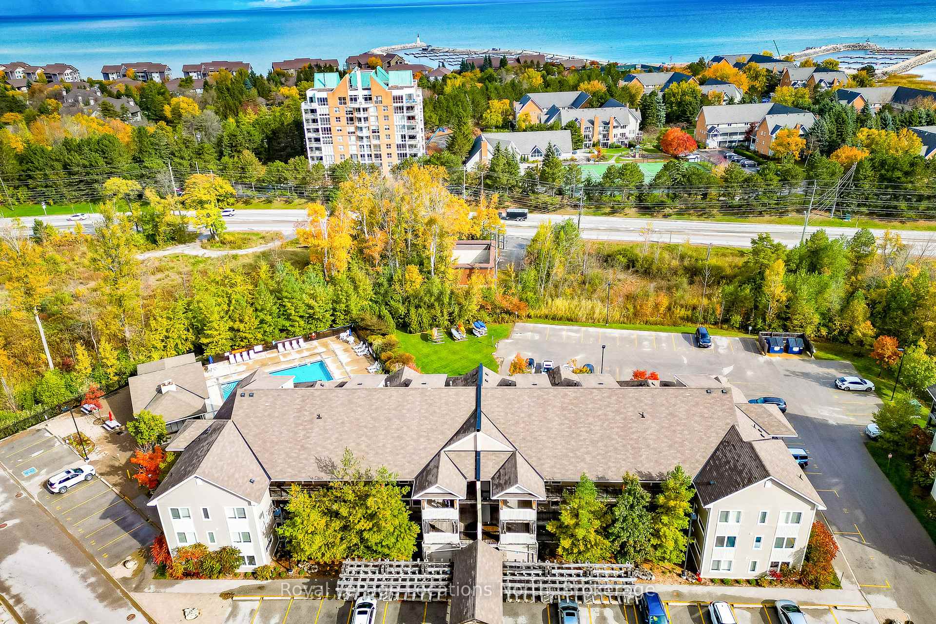 Photo 89 of Unit 307, 3 brandy Lane Drive, Collingwood — HOMEH