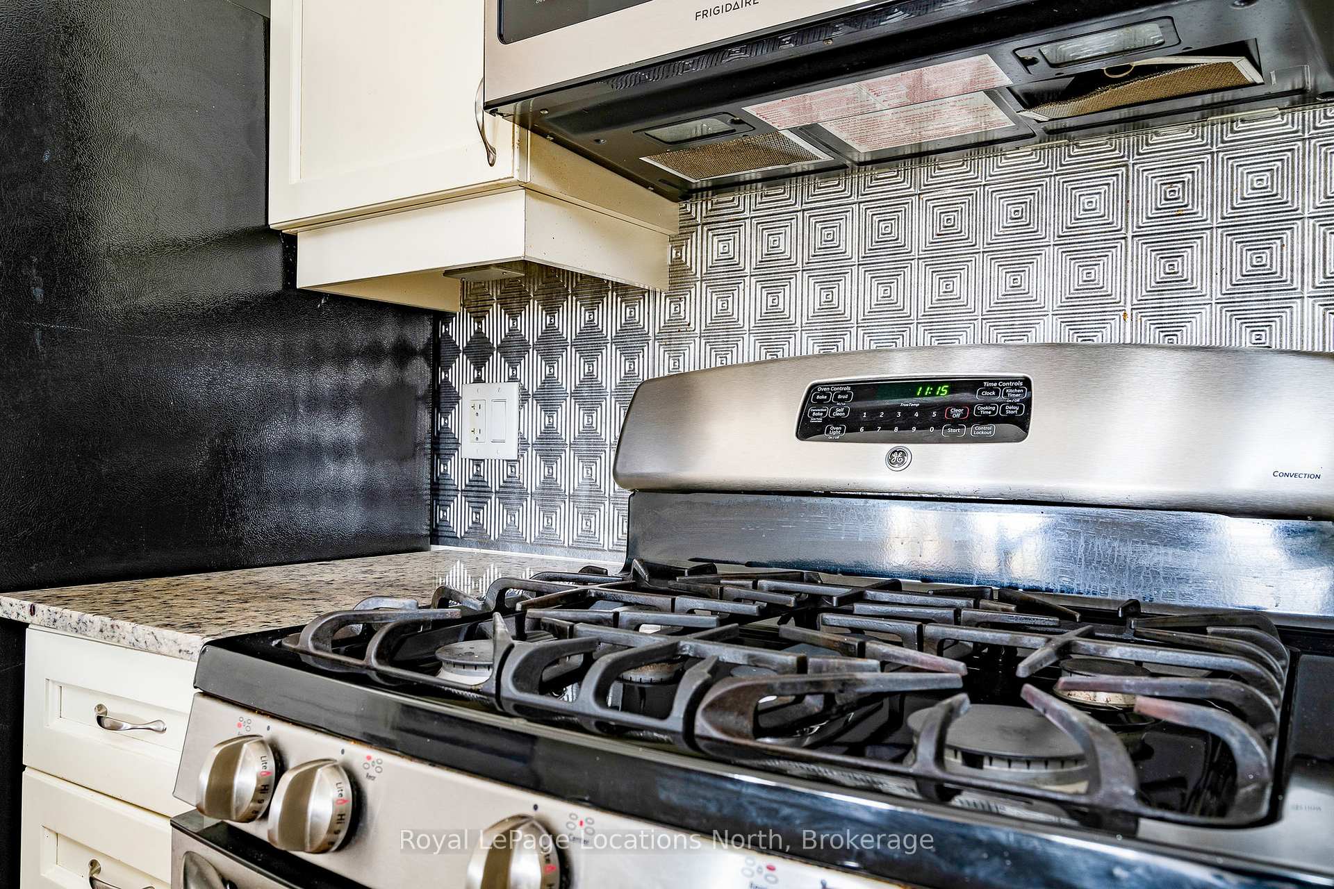 Photo 15 of Unit 307, 3 brandy Lane Drive, Collingwood — HOMEH