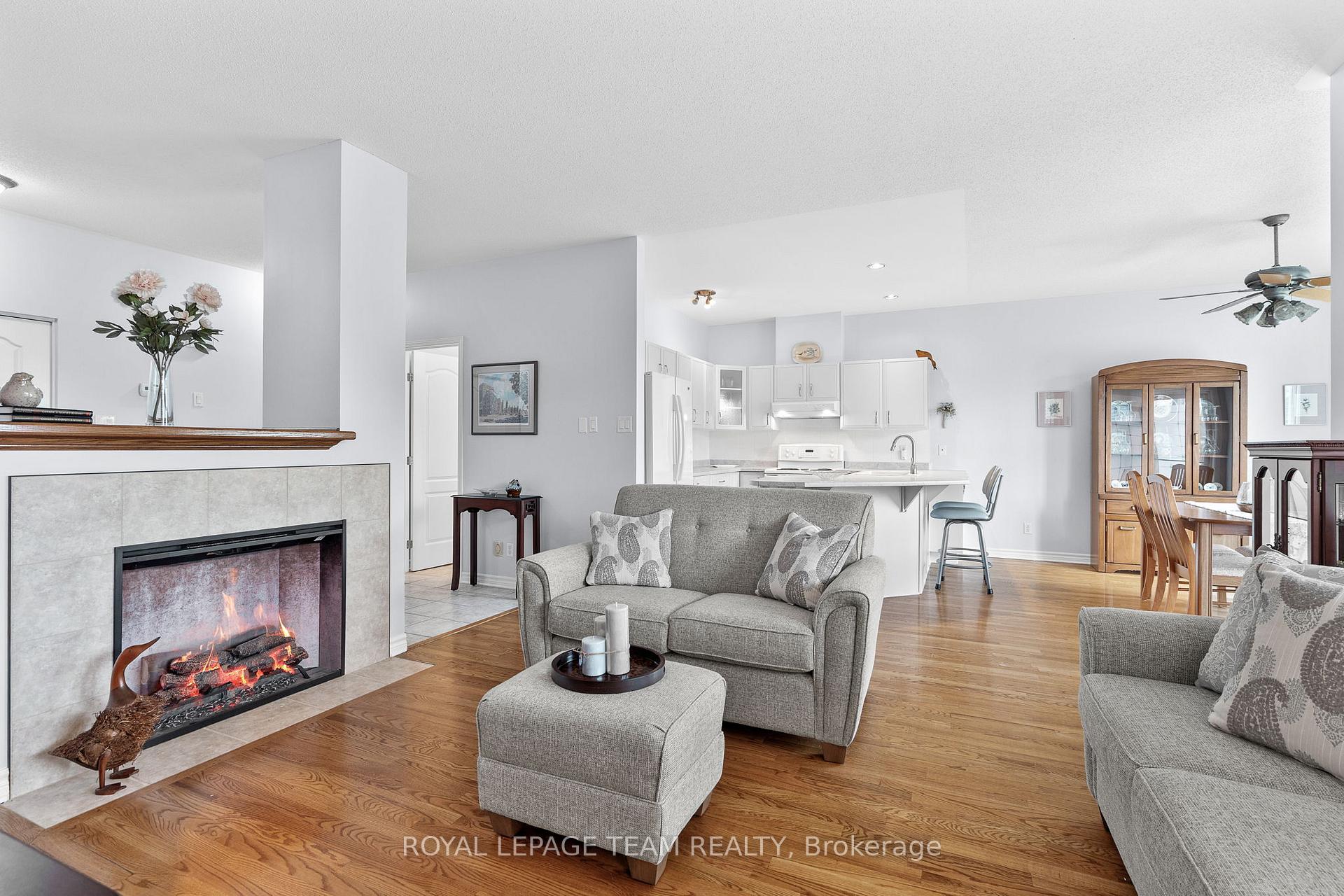 Photo 10 of 13 Eileen Crescent, Ottawa, Stittsville (Central) — HOMEH