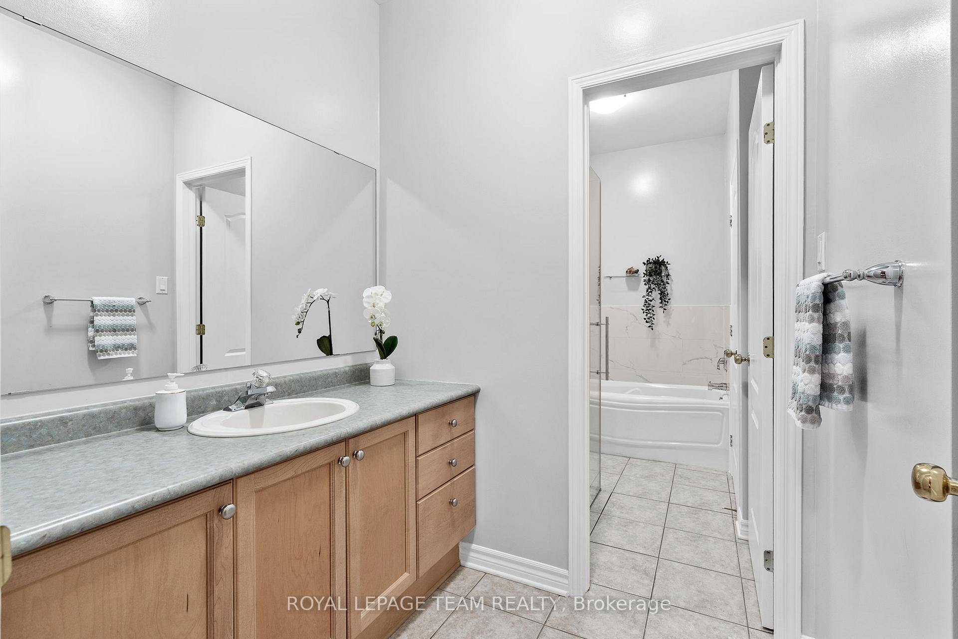 Photo 20 of 13 Eileen Crescent, Ottawa, Stittsville (Central) — HOMEH