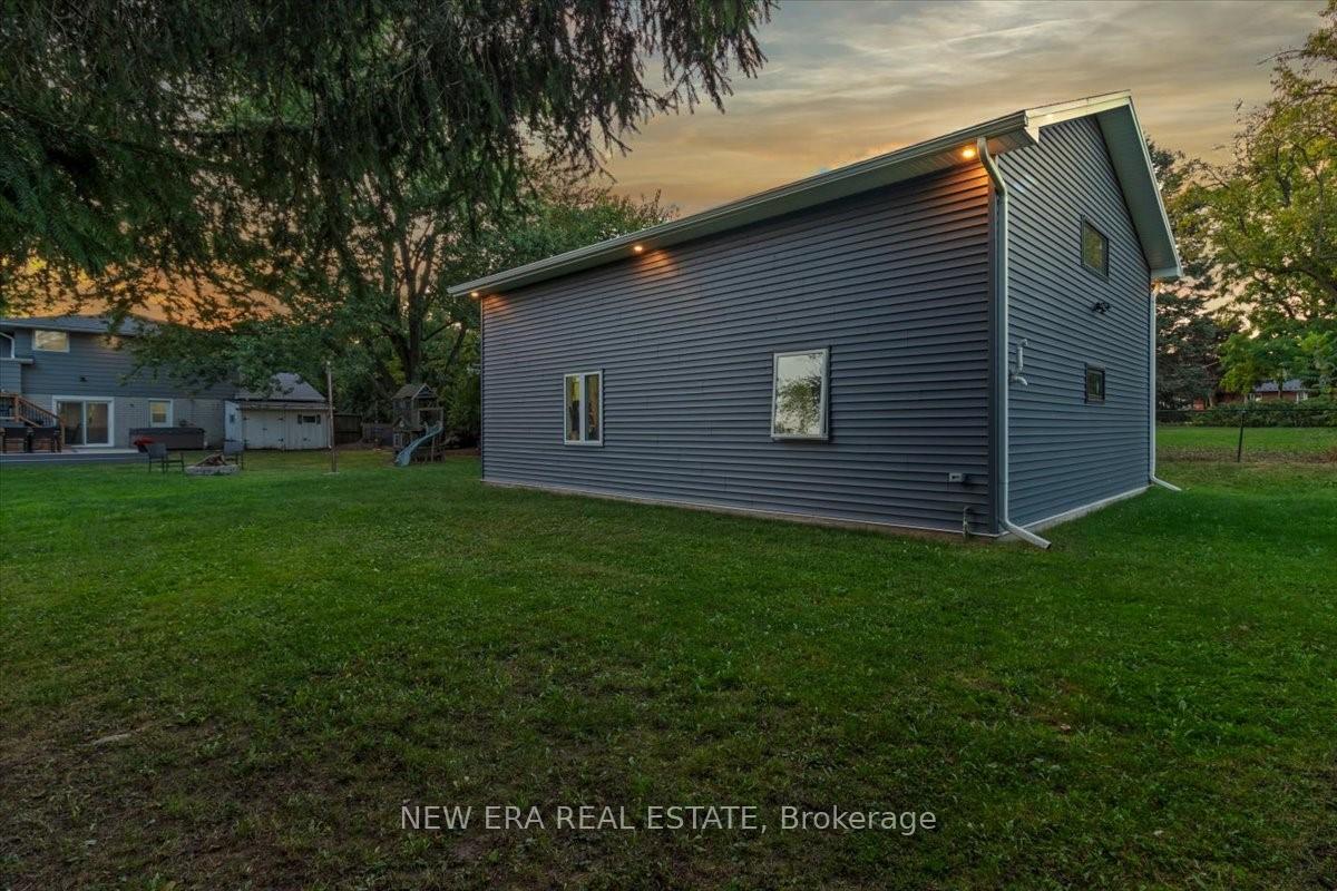 Photo 39 of 2 Carey Street, Hamilton, Rural Flamborough — HOMEH