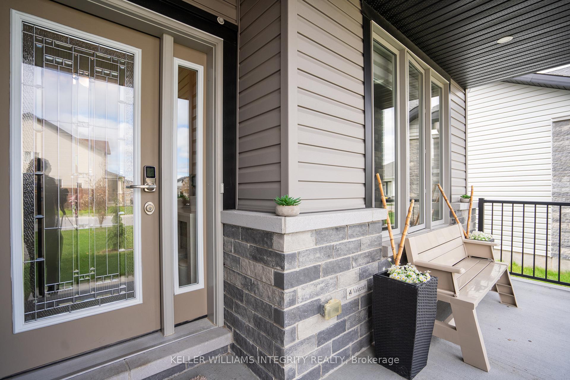 Photo 2 of 1126 Beckett Crescent, Ottawa, Stittsville (South) — HOMEH