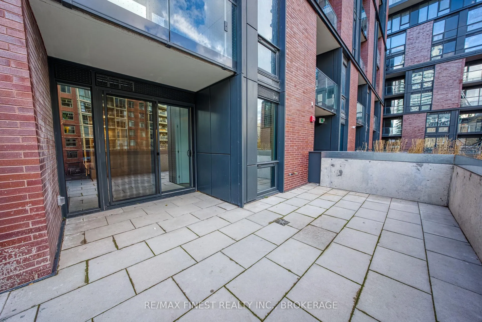Front of Unit 204, 35 Parliament Street
