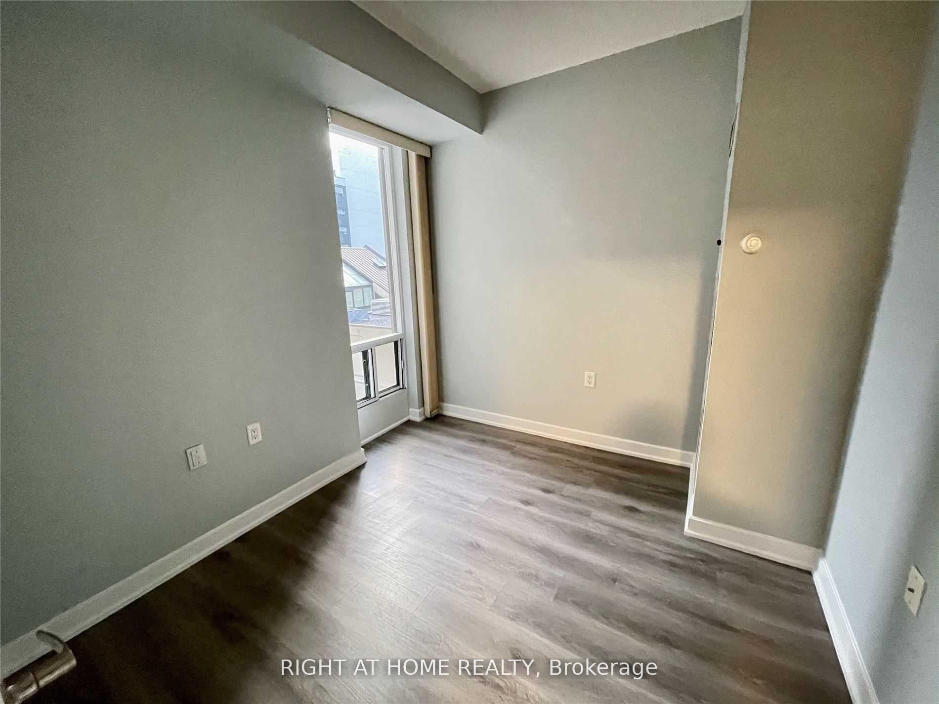 Photo 8 of Unit 902, 85 Bloor Street E, Toronto, Church-Yonge Corridor — HOMEH