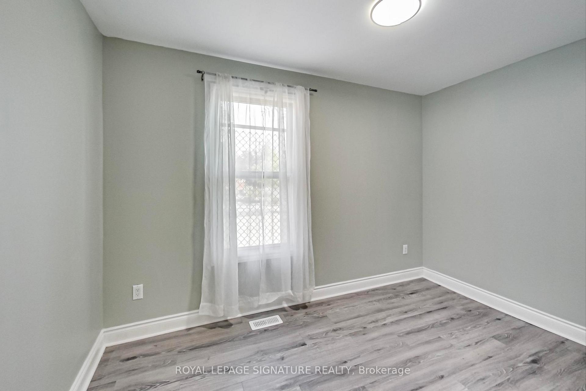 Photo 10 of 1383 Cannon Street E, Hamilton, Crown Point — HOMEH
