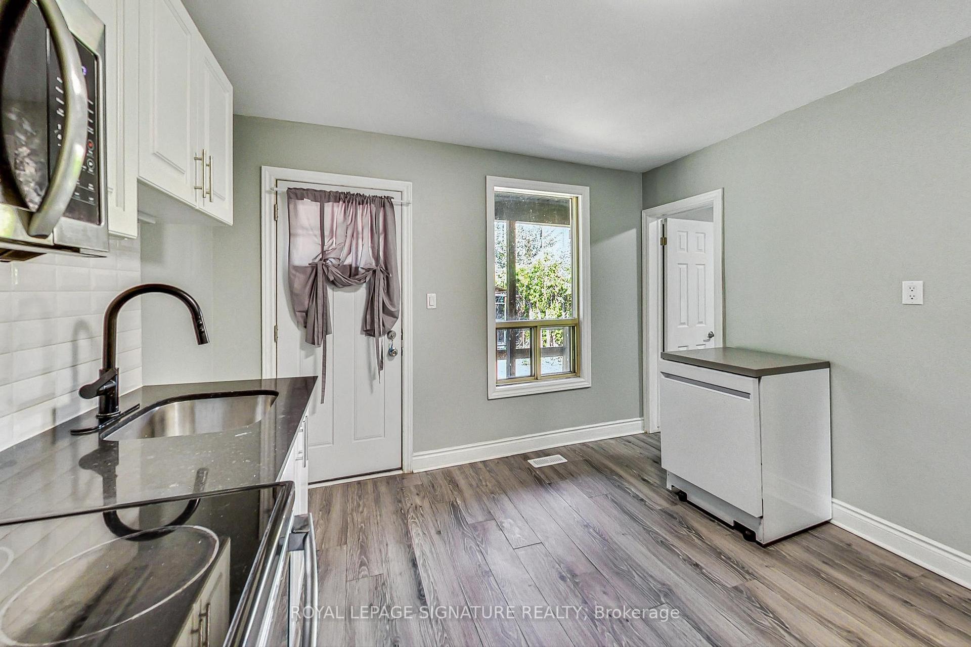 Photo 13 of 1383 Cannon Street E, Hamilton, Crown Point — HOMEH