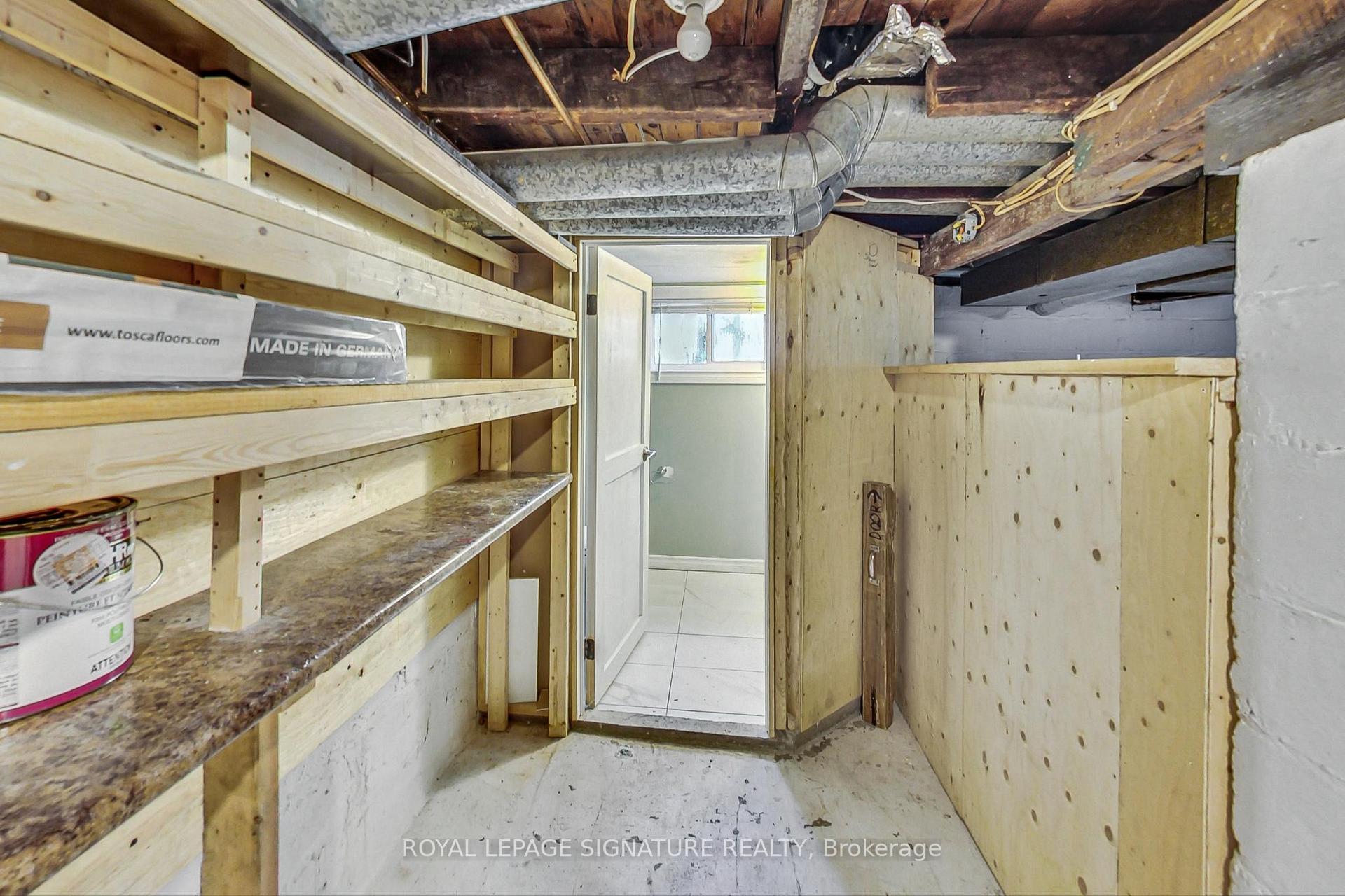 Photo 18 of 1383 Cannon Street E, Hamilton, Crown Point — HOMEH