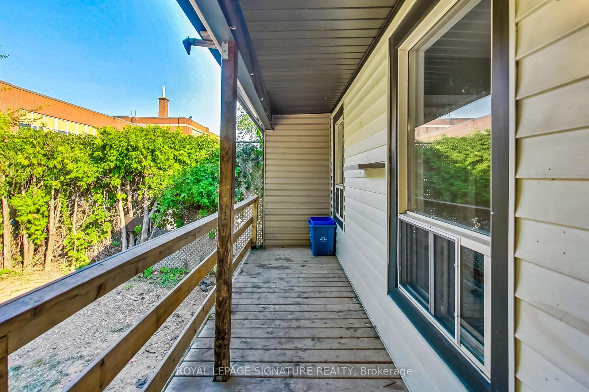 Photo 24 of 1383 Cannon Street E, Hamilton, Crown Point — HOMEH