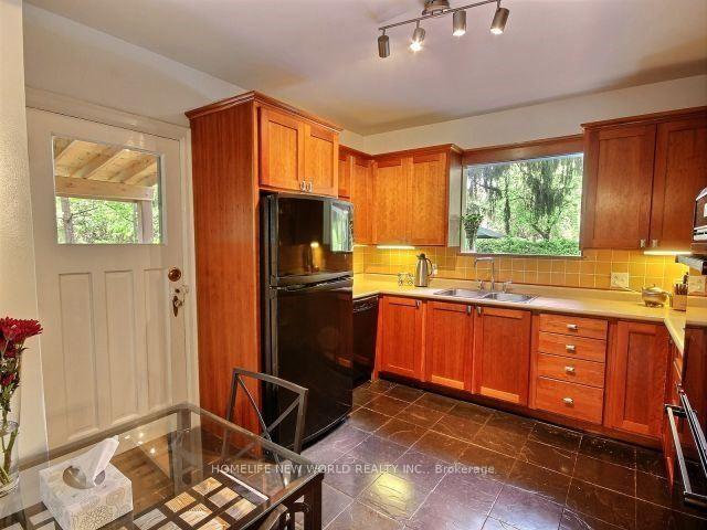 Photo 12 of 147 Sterling Street, Hamilton, Westdale — HOMEH