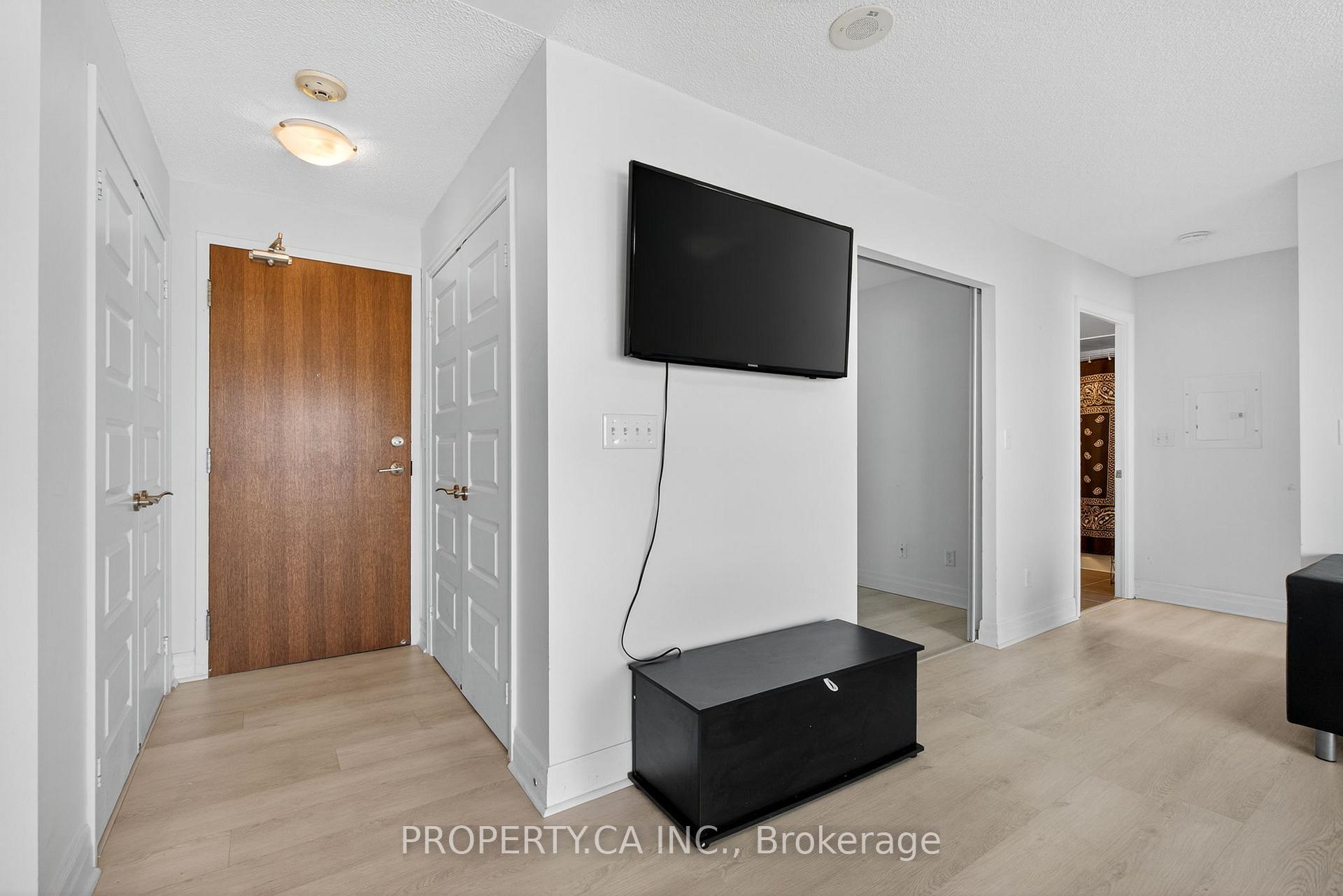 Photo 5 of Unit 611, 215 Queen Street E, Brampton, Queen Street Corridor — HOMEH