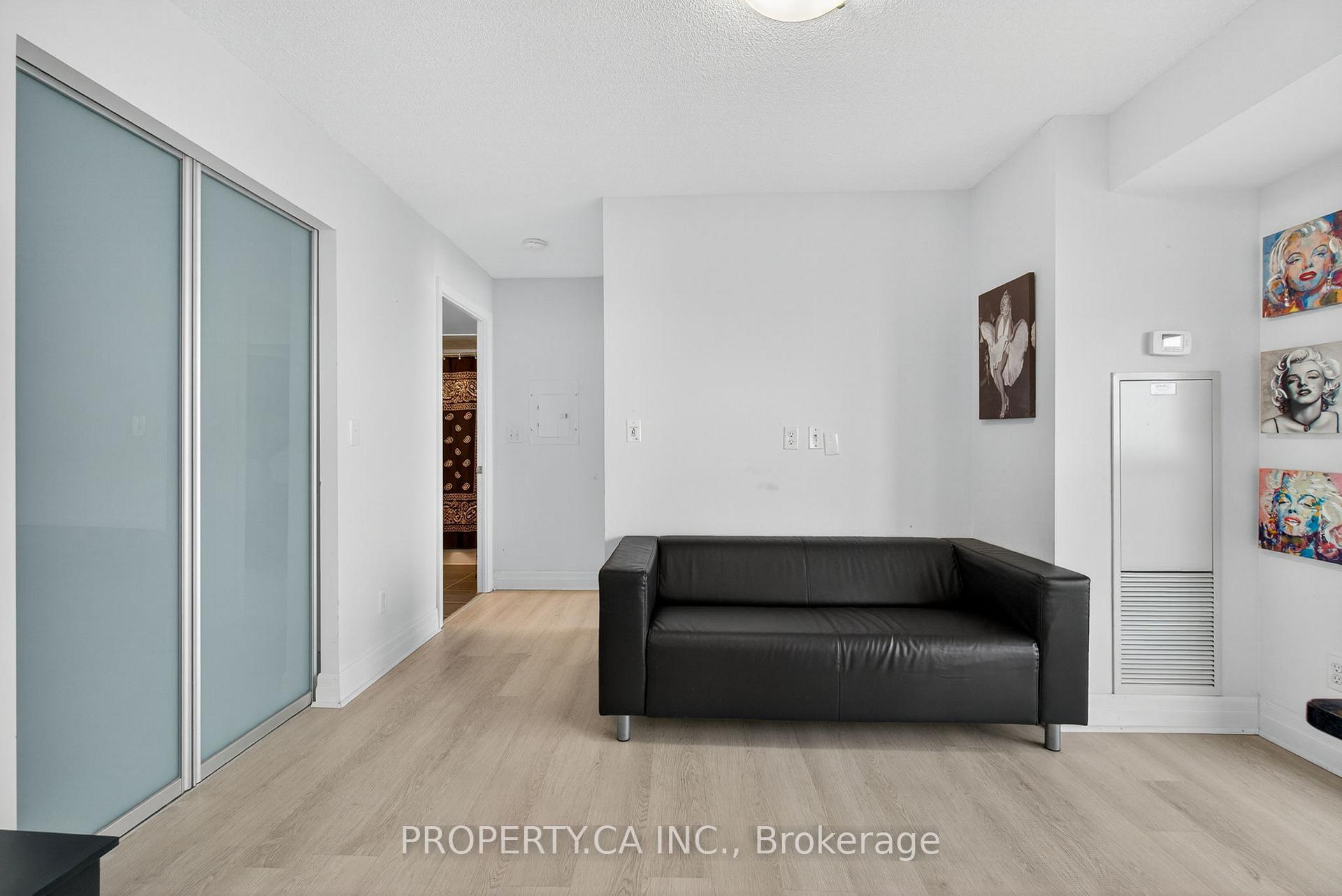 Photo 7 of Unit 611, 215 Queen Street E, Brampton, Queen Street Corridor — HOMEH