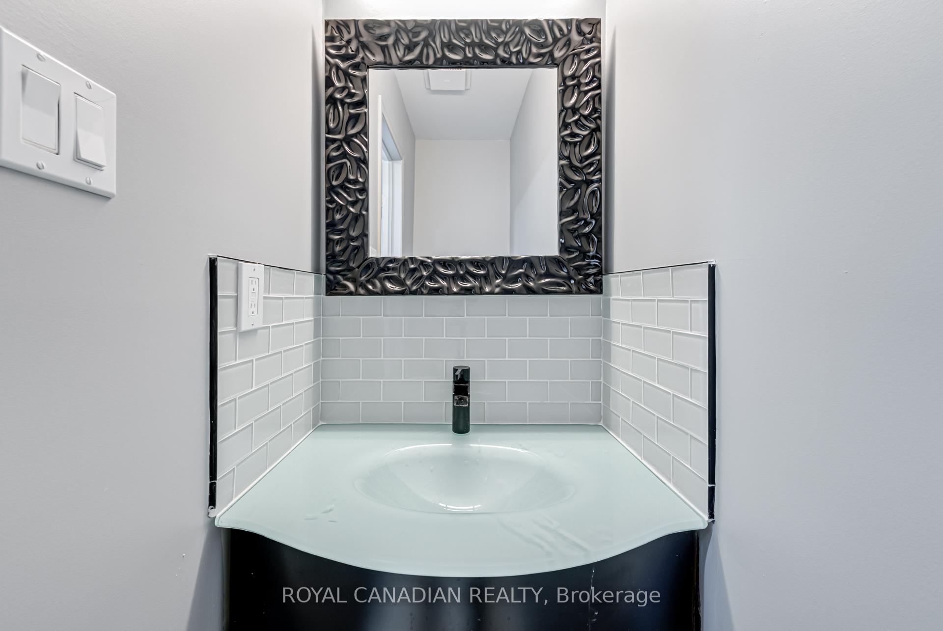 Photo 9 of 28 Nickel Crescent, Brampton, Westgate — HOMEH