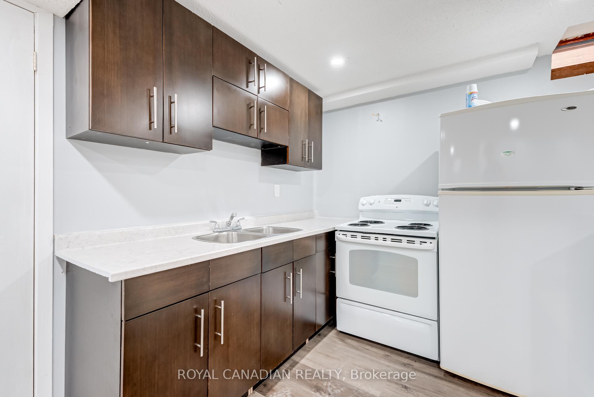 Photo 17 of 28 Nickel Crescent, Brampton, Westgate — HOMEH