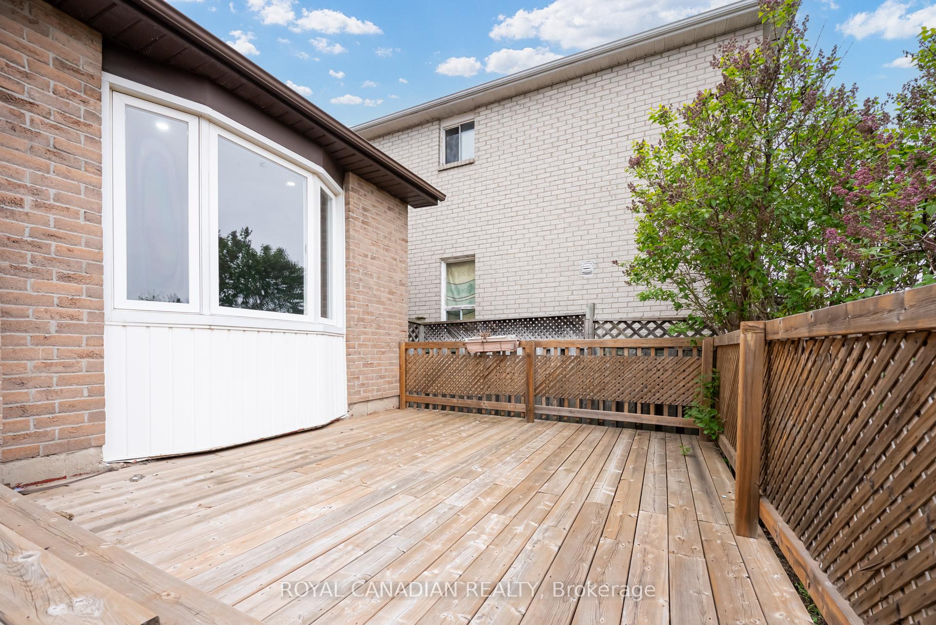 Photo 24 of 28 Nickel Crescent, Brampton, Westgate — HOMEH