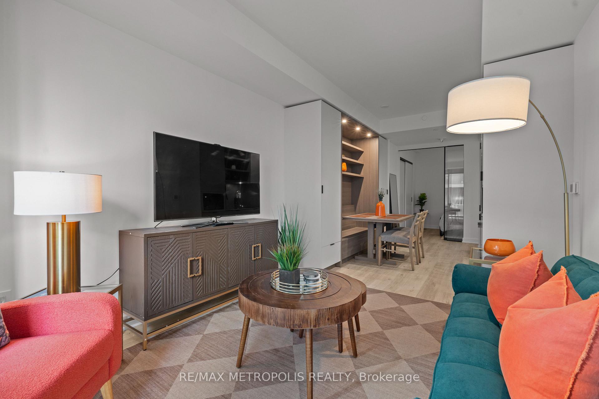 Photo 13 of Unit 810, 55 Charles Street E, Toronto, Church-Yonge Corridor — HOMEH