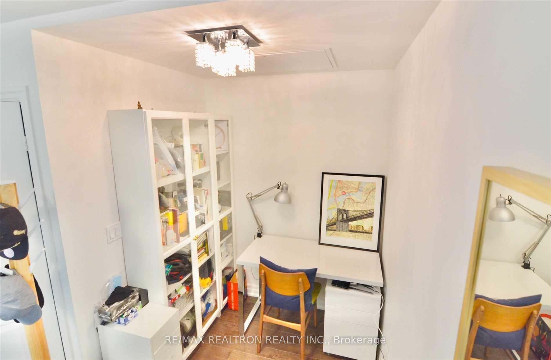 Photo 10 of Unit 4901, 8 The Esplanade, Toronto, Waterfront Communities — HOMEH