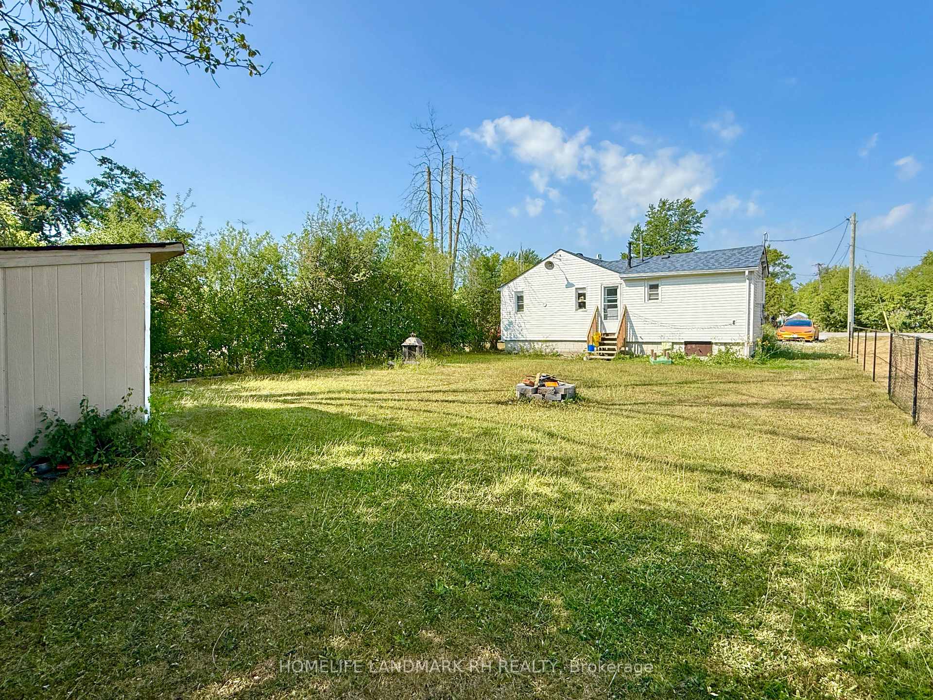 Photo 18 of 795 Third Avenue, Georgina, Historic Lakeshore Communities — HOMEH