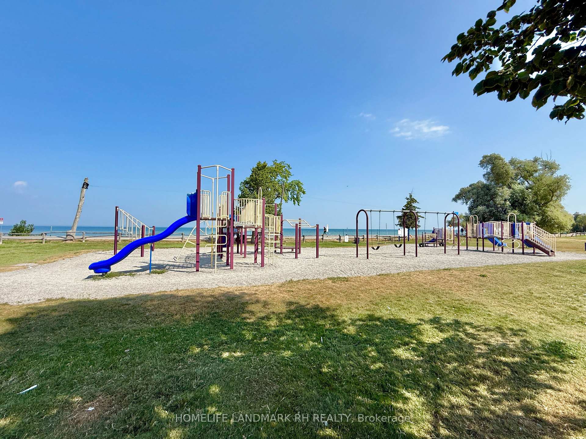 Photo 26 of 795 Third Avenue, Georgina, Historic Lakeshore Communities — HOMEH