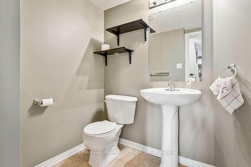 Photo 12 of 114 Bonfield Private, Ottawa, Avalon East — HOMEH
