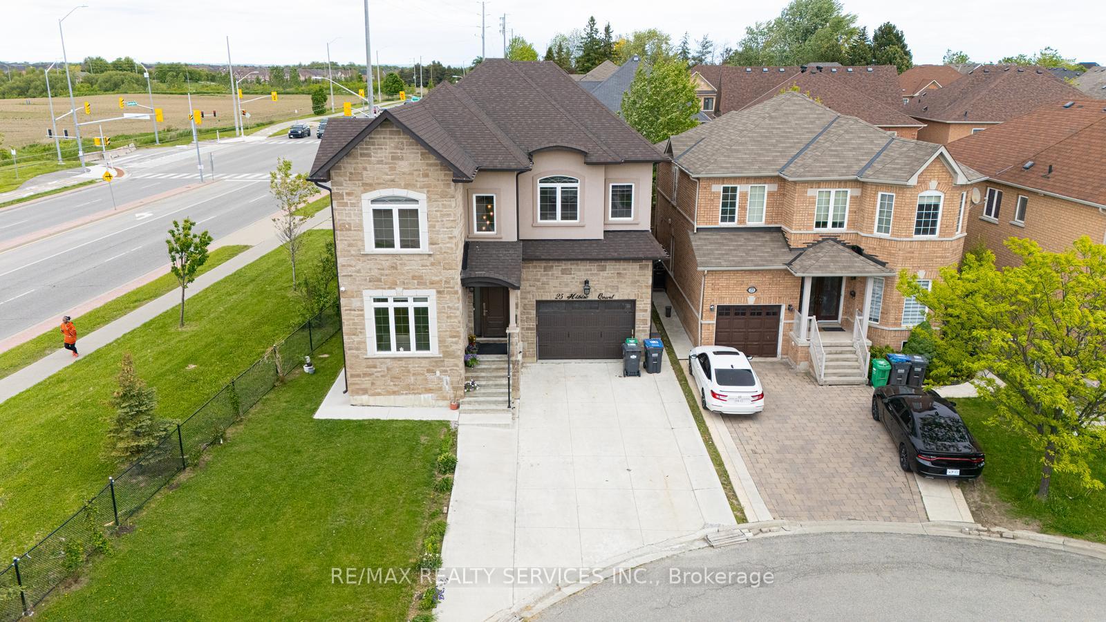 Front of 25 Hibiscus Court