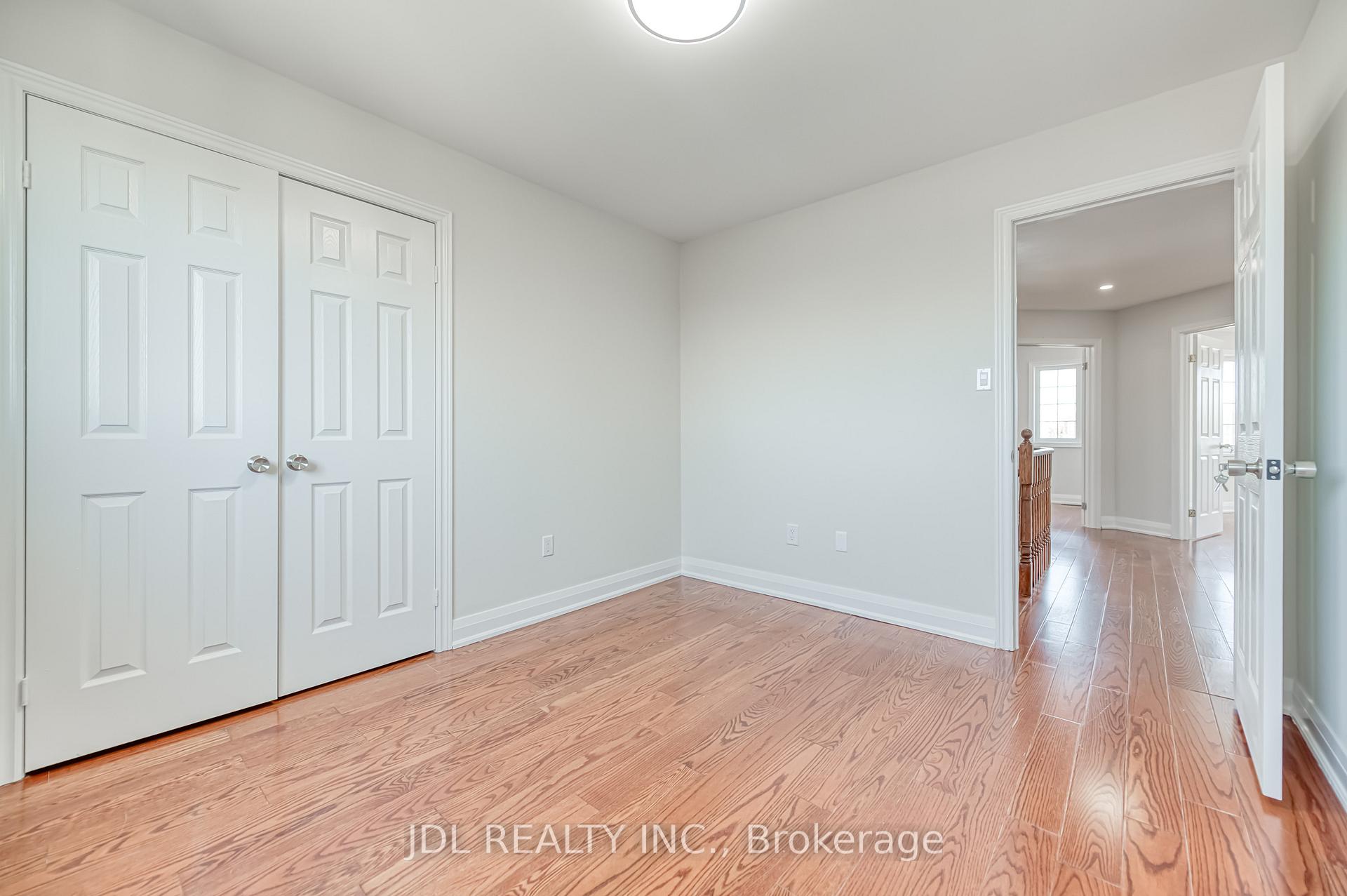 Photo 26 of 63 Joseph Crescent, Barrie, Painswick South — HOMEH