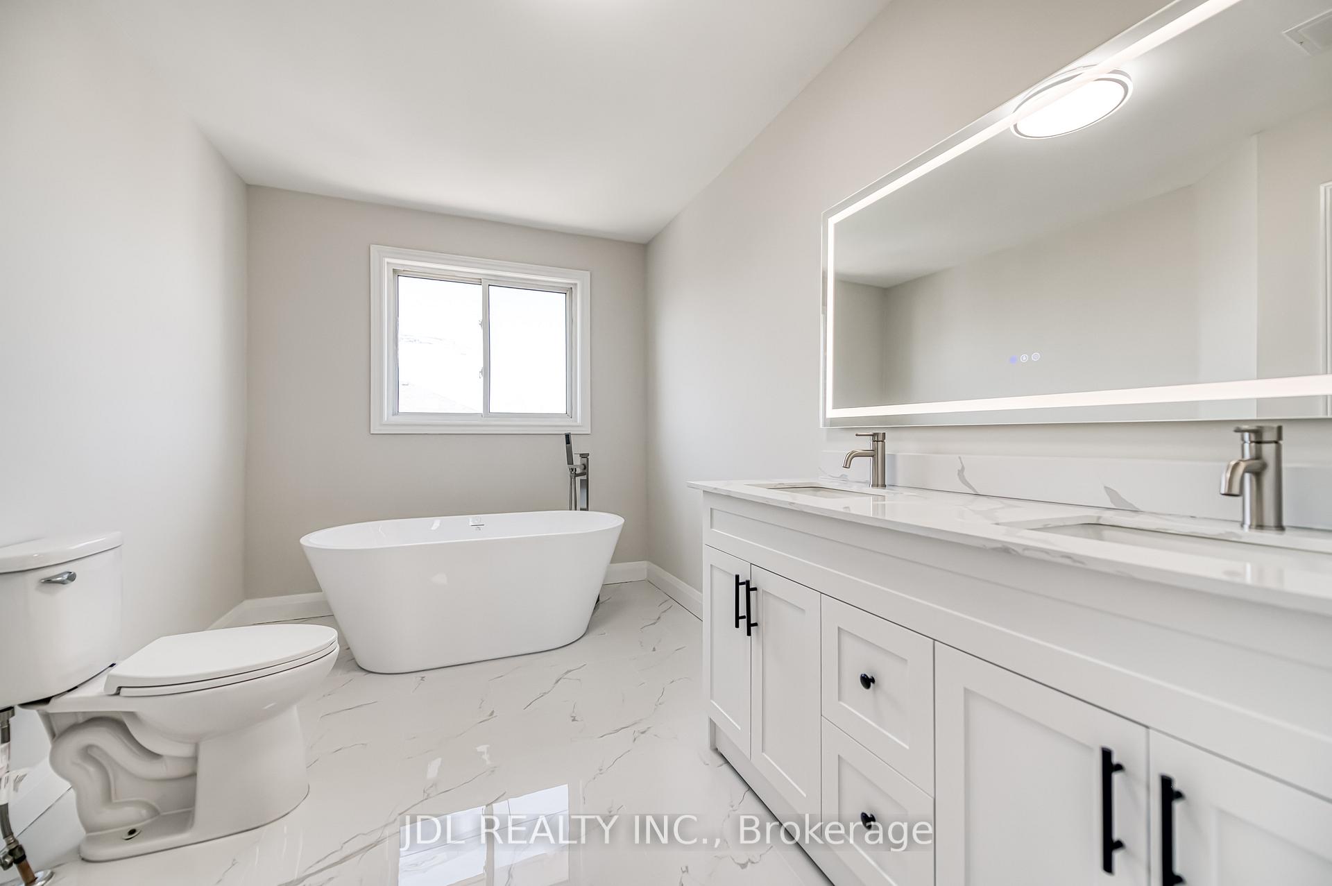 Photo 33 of 63 Joseph Crescent, Barrie, Painswick South — HOMEH