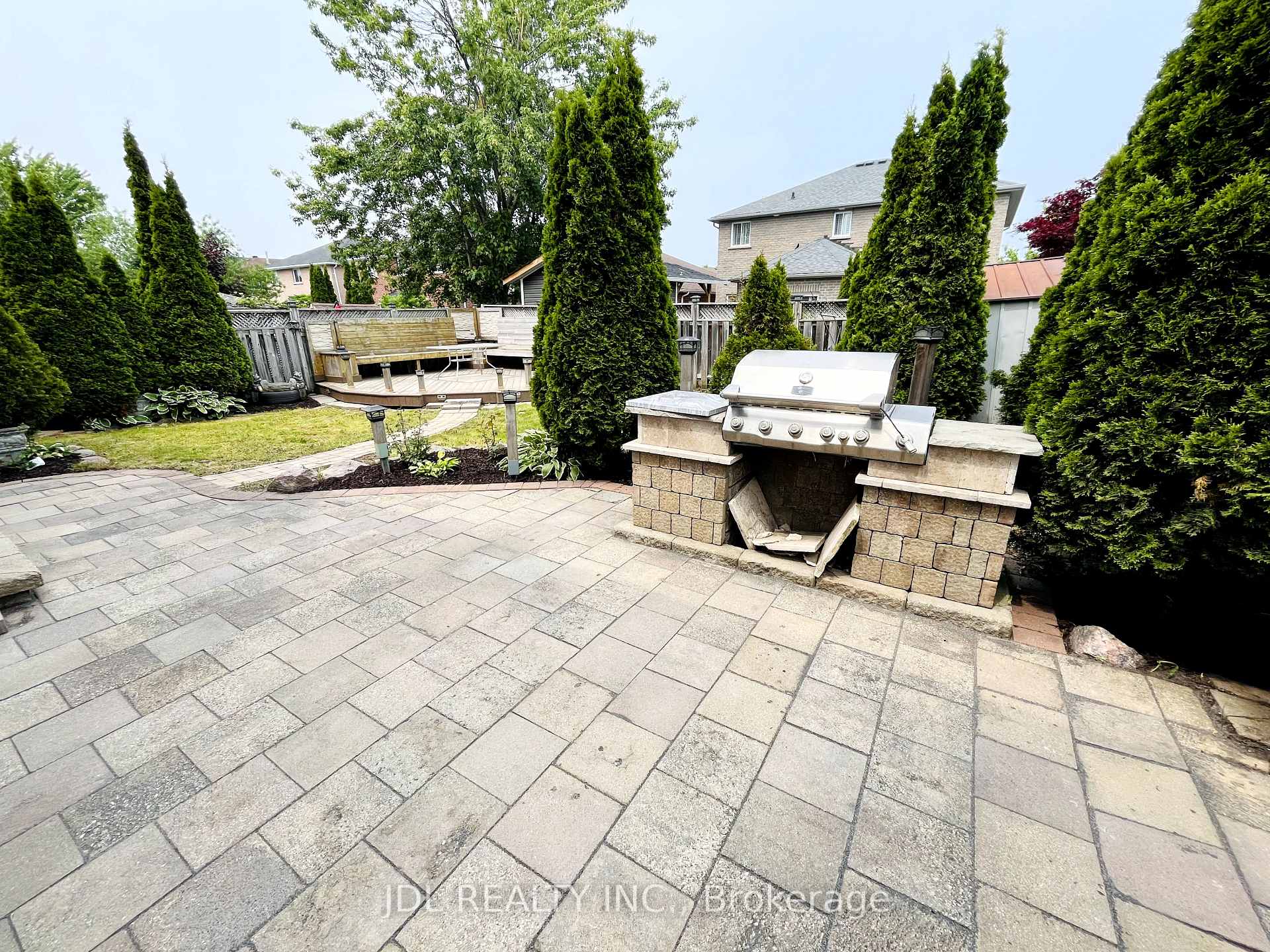Photo 38 of 63 Joseph Crescent, Barrie, Painswick South — HOMEH