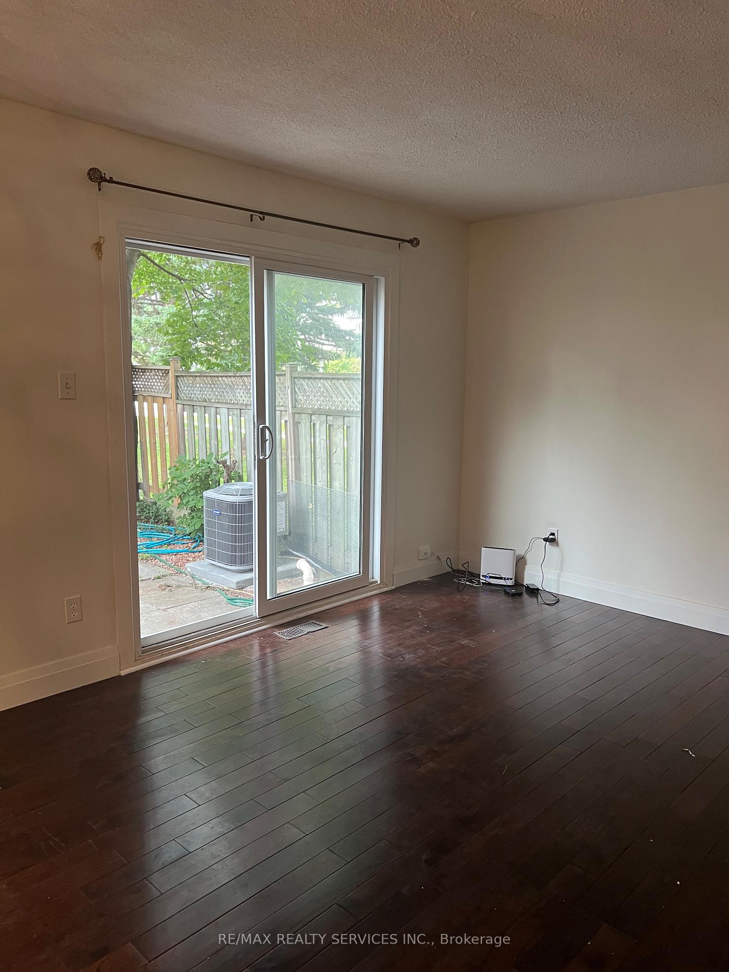 Photo 6 of Unit 49, 93 Hansen Road N, Brampton, Madoc — HOMEH