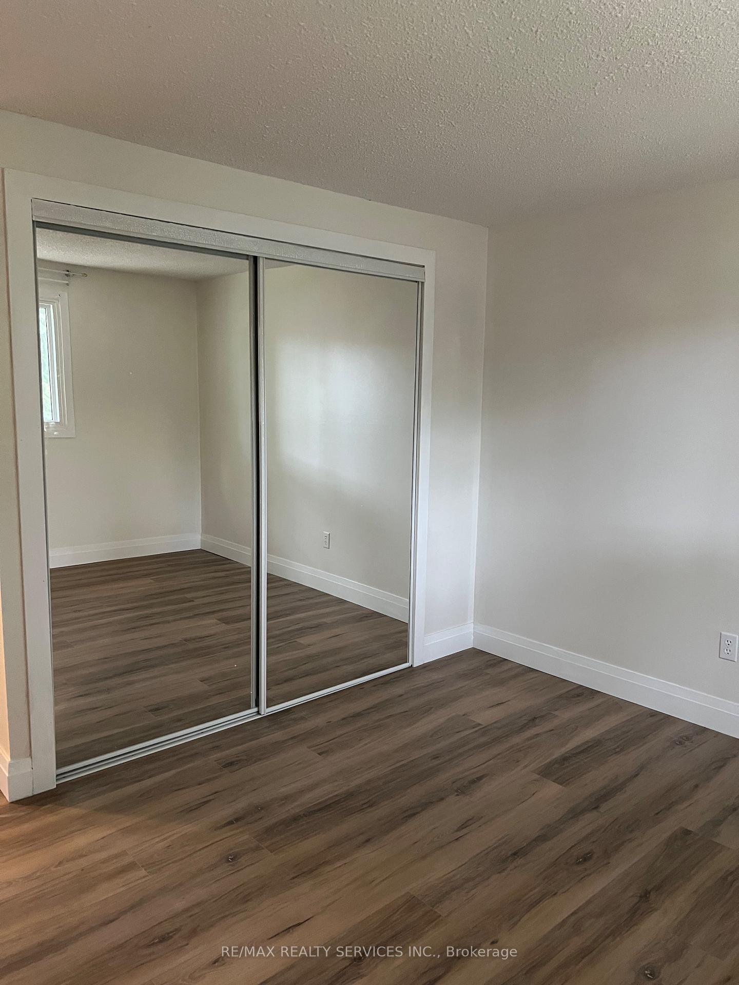 Photo 12 of Unit 49, 93 Hansen Road N, Brampton, Madoc — HOMEH