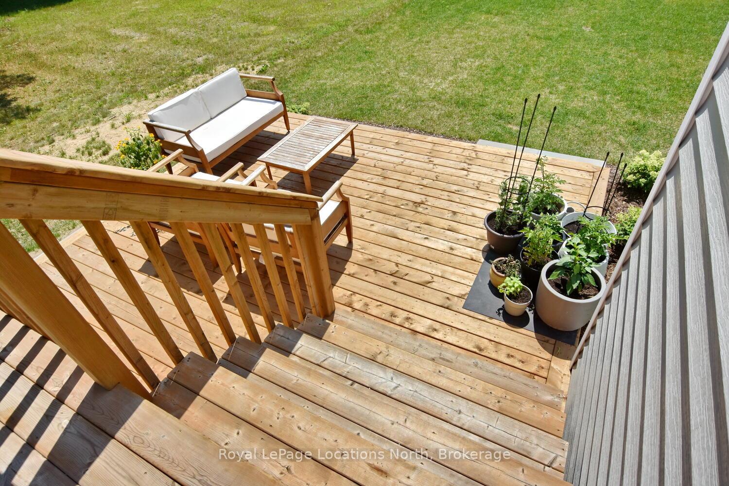 Photo 6 of 11 Locke Avenue, Clearview, Stayner — HOMEH