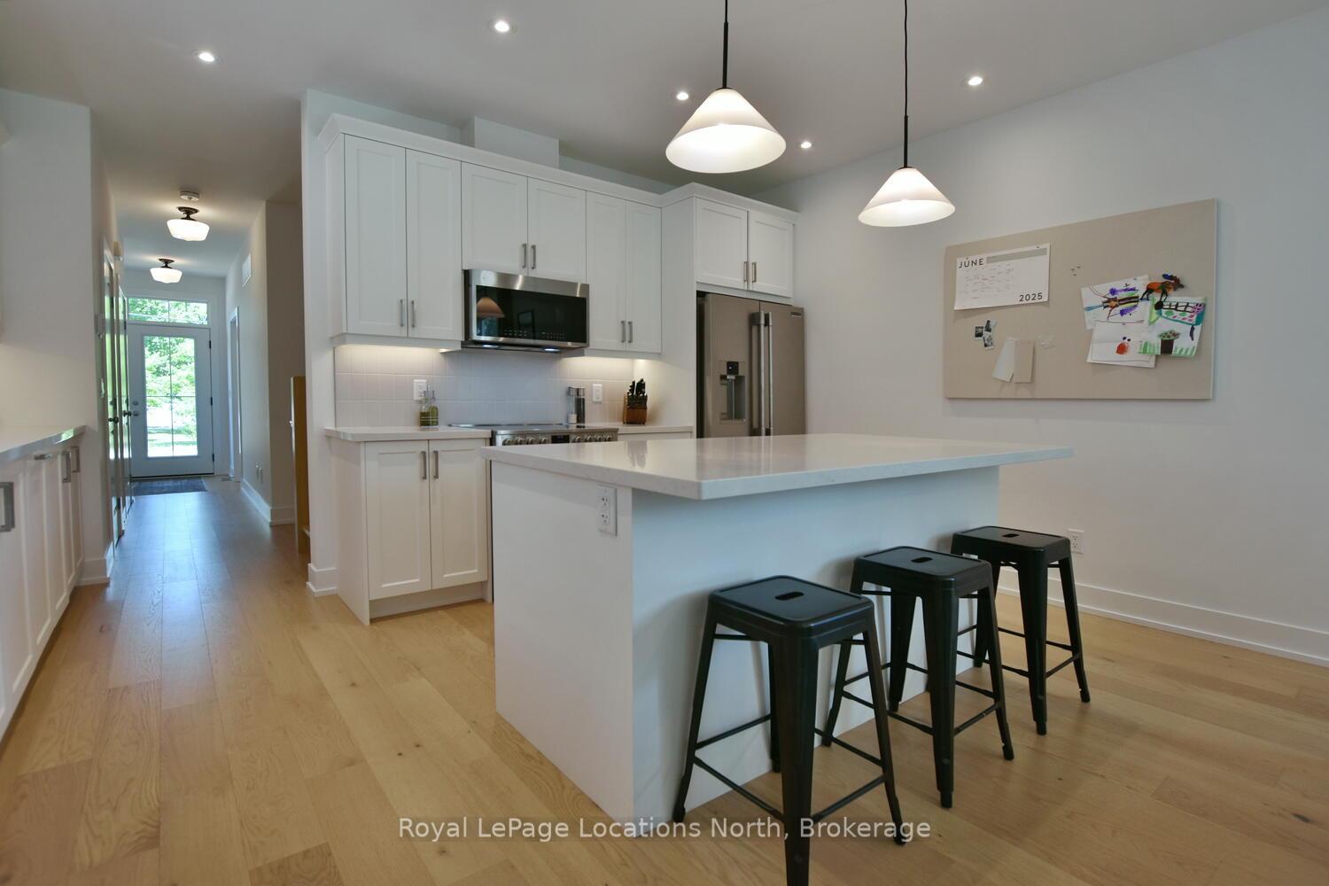 Photo 15 of 11 Locke Avenue, Clearview, Stayner — HOMEH
