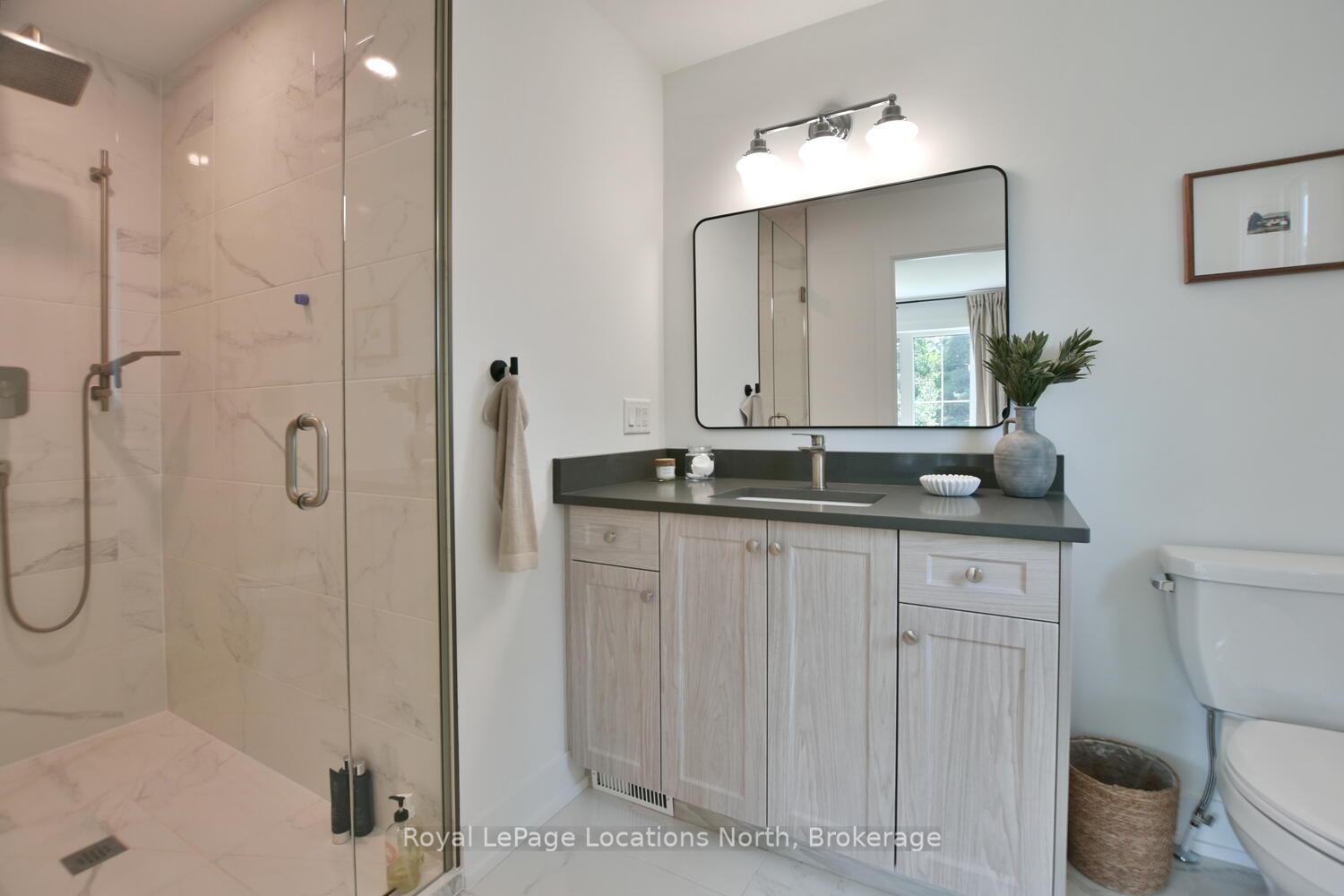 Photo 35 of 11 Locke Avenue, Clearview, Stayner — HOMEH